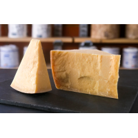 ราคา พาร์เมซานชีสก้อน พาเมซานชีส จากอิตาลี 1กก Grana Padano 1Kg Italian Parmesan Cheese 1KG Parmesan from ITALY (20879587650)