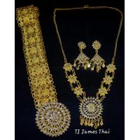 ราคา เครื่องประดับชุดไทย เครื่องประดับสีทอง ครบเซต สร้อย ต่างหูแบบหนีบ เข็มขัดพร้อมหัวความยาวประมาน 40 นิ้ว ได้ครบตามรูป มีให้เลือกทั้งทรงเหลี่ยมและทรงกลม (18510407845)