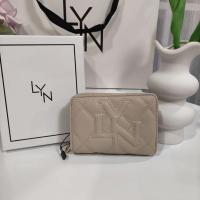 ราคา กระเป๋าสตางค์ ใบสั้น lyn พร้อมกล่อง สีสวยมากรุ่นนี้ (21123323688)