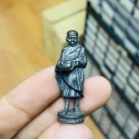 ราคา รูปหล่อหลวงตามหาบัว ตอนบิณฑบาต วัดบ้านตาด จ อุดรธานี พระเกจิภาคอีสาน BANG BEEM (17440774202)