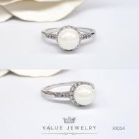 ราคา แหวนเพชร ฝังไข่มุก ล้อมคริสตัลแท้ ทรงเพชรกลม ฝังครึ่งวง แหวนผู้หญิง แหวน เครื่องประดับ RI034 ValueJewelry (16746845969)