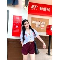 ราคา ชุดเช็ท 2 ชิ้น เสื้อเชิ้ตขาวหน้าสั้นหลังยาวแมทช์กับกางเกงขาสั้นสีแดง เตรียมรับอั่งเปา ทรงสวยดีเทลงานดีย์มากแม่ tt (21349174420)