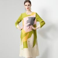 ราคา McDaniel Miyake House Issey Miyake ชุดคุณแม่วัยกลางคนและผู้สูงอายุแบบใหม่2023ฤดูร้อนจีบเดรสทรงหลวมขนาดใหญ่เย็บต่อกันยาวปานกลาง (19564906520)