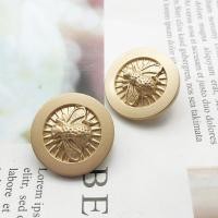 ราคา กระดุมโลหะกระดุมเปลือกหอยเทียมไข่มุกทรงสี่เหลี่ยมสไตล์สาวสังคมเสื้อคลุมผ้าทวีดแบบชาแนลเสื้อไหมพรมกระดุมคาร์ดิแกนแบบถัก (9404505257)