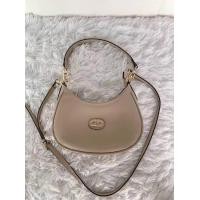 ราคา กระเป๋าสะพาย lyn ทรง hobo cheri 2023 (20921101447)