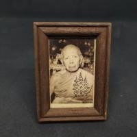 ราคา มีของแถม กรอบรูป รูปถ่ายหลวงปู่ทิม อิสริโก วัดละหารไร่ จ ระยอง ของเเท้ ขนาดความกว้าง3นิ้ว สูง4นิ้ว พุทธาภิเษกแล้ว พุทธคุณครอบจักรวาล (16291443994)