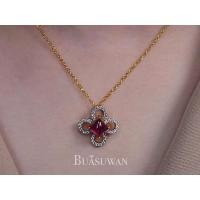 ราคา จี้พลอยทับทิม หลังเบี้ย และเพชรแท้เบลเยียม ตัวเรือนทองคำแท้ 18K ไม่รวมสร้อยคอ สไตล์น่ารัก สามารถสวมได้หลากหลายโอกาส พร้อมใบรับประกัน (11646757546)