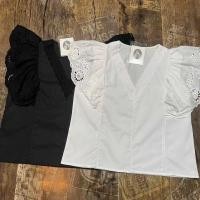 ราคา p1 เสื้อคอวีแต่งลูกไม้ฉลุแต่งระบาย ลูกไม้คอและแขนระบายงานฉลุ อก42 เสื้อแขนกุดแต่งระบายลูกไม้ (19484812061)