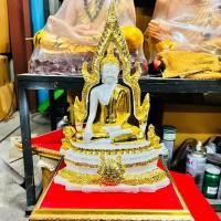 ราคา พระพุทธชินราชปี2500 สีขาวปิดทองคำเเท้ ขนาดหน้าตัก5นิ้ว เข้าพิธีปลุกเสกเเละเบิกเนตรเเล้ว (15307513692)