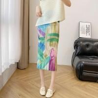 ราคา Issey Miyake 2023 ฤดูร้อนการออกแบบหมึกพิมพ์ความรู้สึกกระโปรงจีบกระโปรงเอวสูงทรงตรงทรงหลวมและบาง (20056608600)