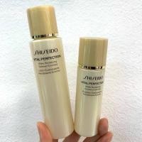 ราคา Shiseido Vital Perfection White Revitalizing Lotion and Emulsion Enriched เซ็ตคู่ดูแลผิวสวยกระชับ (21391968257)