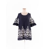ราคา agneau7 เดรสสีกรมแต่งปักลาย เว้าไหล่งานป้ายห้อย Preloved (20670344464)