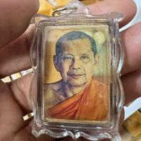 ราคา รูปหล่อหลวงพ่อฤาษีลิงดำ ด้านหลังเป็นพระพุทธชินราช (12189994348)