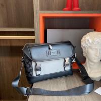 ราคา Mens Cow leather TRACK MESSENGER Men Messenger Bag C2793 C2723 Postman package Shoulderbag Track Messenger (16491325479)
