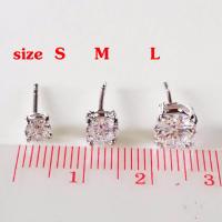 ราคา INSPIRE JEWELRY ต่างหูเพชรสวิสฝังหนามเตย งานจิวเวลลี่ white gold plated SIZE S (101465017)