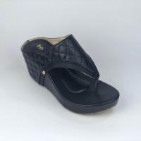 ราคา HPB 36 40 รองเท้าแตะส้นตึก ส้นเตารีดผู้หญิง ส้นสูง 2 5 นิ้ว สีดำและสีครีม (20742193841)