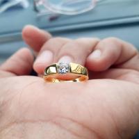 ราคา แหวนเพชร ตัวเรือนสแตนเลสสีทอง แหวนคู่รัก (20291578185)