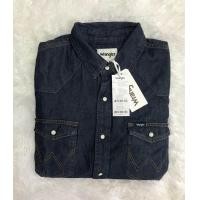 ราคา Wrangler เสื้อเชิ้ตผู้ชาย แขนยาว สียีนส์เข้ม ผ้าไม่ยืด มีกระเป๋าด้านหน้าสองข้าง ของแท้จาก Shop (19449573816)