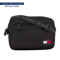 ราคา Tommy Hilfiger กระเป๋าคล้องไหล่ผู้ชาย รุ่น AM0AM11969 BDS สีดำ (21338618313)