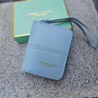 ราคา กระเป๋าสตางค์ใบสั้น ซิปรอบ ขนาดเล็กกะทัดรัด ด้านในสีแดง พร้อมกล่อง (21326681186)