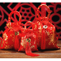 ราคา ถุงหูรูด ถุงสีแดง ลายจีน ถุงผ้าปักลาย กระเป๋าคล้องมื้อ ลายจีนมาใหม่ (19763587353)