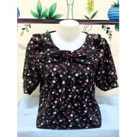ราคา เสื้อคอบัวระบายผูกโบว์แขนสั้นลายดอก ผ้าไหมอิตาลี อก 42 ยาว 24 นิ้ว (18898315917)