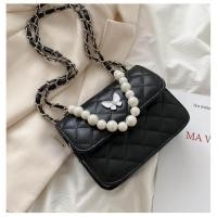 ราคา กระเป๋าผู้หญิงกระเป๋า กระเป๋าสะพายข้าง กระเป๋าแฟชั่นสายสะพายโซ่สีเงิน รุ่น1001 (16713861030)