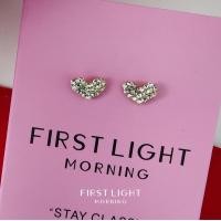 ราคา First Light Morning Romance Earrings ผลิตจาก Swarovski Elements ต่างหูแป้น ต่างหู หัวใจ (21318930023)