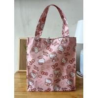 ราคา กระเป๋าผ้า ถุงผ้าช้อบปิ้ง ถุงผ้าลดโลกร้อน ถุงผ้าแฟชั่น มีแผ่นรองก้นกระเป่า ตั้งได้ ทรงสวย มีเม็ดดุม กันน้ำ ลายการ์ตูนคิตตี้ขนาด 12 5x12x4 นิ้ว (9471005707)