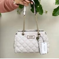 ราคา SALE จุกๆต้อนรับปีใหม่ 2024 GUESS แท้ ขนาด10นิ้ว รุ่นTOPอันดับ3ของแบรนด์ รุ่นฮิต สวยมาก คุ้มราคา งานแท้นำเข้า MADE IN USA หิ้วขึ้นเครื่องได้ทั่วโลกจ้าาา (16306671748)