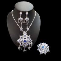 ราคา สร้อยคอชุดไทย ชุดสร้อยเพื่อนเจ้าสาว พร้อมส่ง 1เซ็ทมีสร้อยคอ ต่างหู หัวเข็มขัด (20767439172)