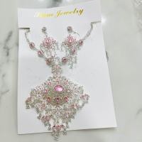 ราคา vintage jewelry เครื่องประดับไทย เครื่องประดับชุดไทย พลอยเทียมสร้อยคอ สร้อยคอจี้ ชุดสูทสีทอง ต่างหู หัวเข็มขัด สีแดง (20906127321)