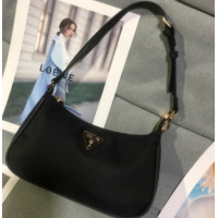 ราคา ของแท้100 กระเป๋าGuess รุ่น Little bay ไนล่อน (19562418391)