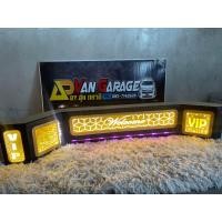 ราคา บันไดข้าง VIP รถตู้คอมมูเตอร์ไฟวิ่งสีชมพู กลัดลาย welcome (20496430809)