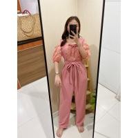ราคา จั้มสูทขายาวดีไซน์เปิดไหล่ แต่งมุ้งลายดอกไม้น่ารัก สวยหวานมากค่ะ (21261905998)