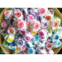 ราคา เหรียญโปรยทาน ดอกกุหลาบจิ๋ว คละสี พร้อมเหรียญ 1 บาท พร้อมส่ง (21252895913)