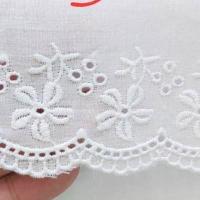 ราคา ลูกไม้ผ้าระบาย ลูกไม้ผ้าค้อนตอน สีขาว กว้าง3นิ้ว งานดี เนื้อสวย (21317607306)