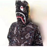 ราคา เสื้อฮู้ดพิมพ์ลายคู่รัก เสื้อมีฮู้ดมีซิปรูดตลอดทางเสื้อแจ็คเก็ตฉลามสไตล์ฮิปฮอปสำหรับผู้ชายและผู้หญิง เสื้อฮู้ดดาวสีดำมีสไตล์เสื้อกันหนาวมีฮู้ดพิมพ์ลาย (18089927402)