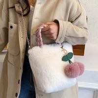 ราคา เชอรี่ กระเป๋าขนฟู มุ้งมิ้ง ห้อยลูกเชอรี่ กระเป๋าสะพายข้างใช้งาน 2 เเบบ มีสายโซ่ขนนุ่มนิ่มฟูฟู (18082331329)
