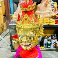 ราคา เศียรปู่ฤาษีนารอด ปิดทองเเท้ งานพรีเมียม ขนาดครอบหัวได้ เเถมฟรีขาตั้งเศียรพร้อมผ้ายันต์ (15307660867)