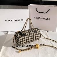 ราคา DUOKA กระเป๋าสะพายทรงกลมคุณภาพสูง 2022 กระเป๋าสะพายจีบทรงกระบอกใหม่ messenger สายโซ่สะพายไหล่ (14004218289)