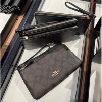ราคา กระเป๋าสตางค์และกระเป๋าคล้องมือ COACH Double Zip Wallet In Signature Canvas C5576 กระเป๋าคล้องมือ2ซิป SizeL (15880844204)