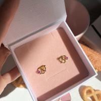 ราคา Petite Pretzel Love Stud ต่างหูแบบสตั๊ดรูป Pretzel (20168127640)