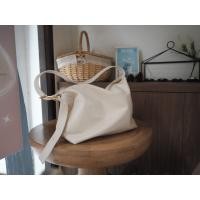 ราคา NtpSS กระเป๋าใบใหญ่สะพายไหล่ รุ่น VI12 กระเป๋าสำหรับผู้หญิง ทำจาก PU หนังนิ่ม จุของได้เยอะ มี 3 สี ดำ น้ำตาล เทา (19639824653)