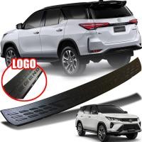 ราคา กันรอยท้าย กันรอยกันชนท้าย รุ่น โตโยต้า ฟอร์จูนเนอร์ TOYOTA FORTUNER LEGENDER ปี 2020 2022 สีดำด้าน โลโก้ LEGENDER สีดำ 1 ชิ้น (13296152915)