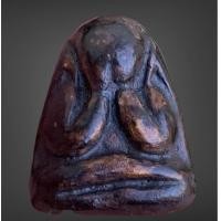 ราคา พระปิดตาหลวงพ่อแก้ว วัดเครือวัลย์ เนื้อผงคลุกรักลงรักเก่าๆ (20941855286)