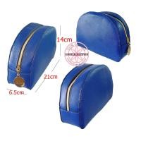 ราคา ของแท้ ESTEE LAUDER Blue Half Moon Clutch (934368347)