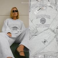 ราคา ZR MANHATTAN x NEW YORK SET 630 ฟรีส่ง ชุดเซ็ทสปอร์ตงานชนช็อปซาร่าเลยค่าา เสื้อสเวตเตอร์คอกลมแขนยาว มาพร้อมกางเกงขายาวเอวยืดทรงกระบอก ดีเทลสกรีนลายทั้งเสื้อและกางเกง งานสวยมากกก ผ้านุ่มนิ่มใส่สบายสุดๆ