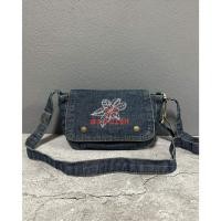 ราคา AEIOU No 223 กระเป๋ายีนส์ Girlish ทรงสะพายข้าง รุ่น FOLD FLOWER By AEIOU (21257285420)