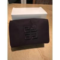 ราคา กระเป๋าเครื่องสำอาง ทรงสี่เหลี่ยม Givenchy No Box (19169724906)